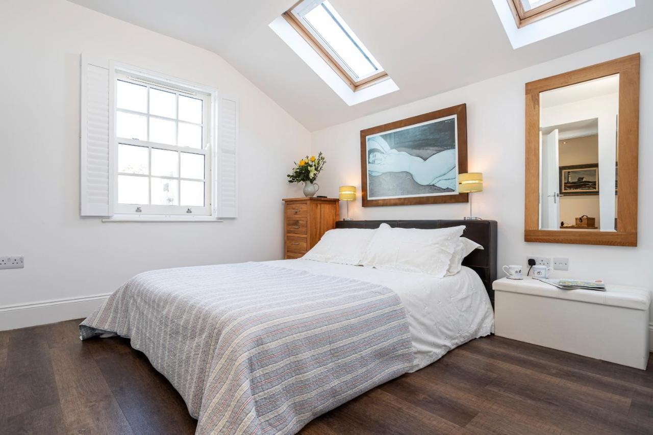 Finest Retreats - Lighthouse Cottage Rampside Eksteriør billede