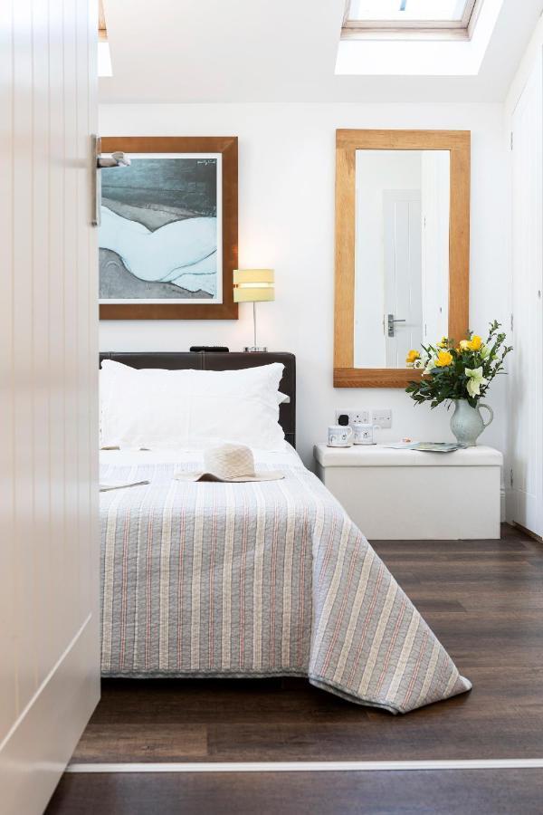 Finest Retreats - Lighthouse Cottage Rampside Eksteriør billede