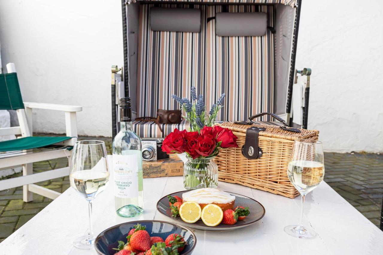 Finest Retreats - Lighthouse Cottage Rampside Eksteriør billede