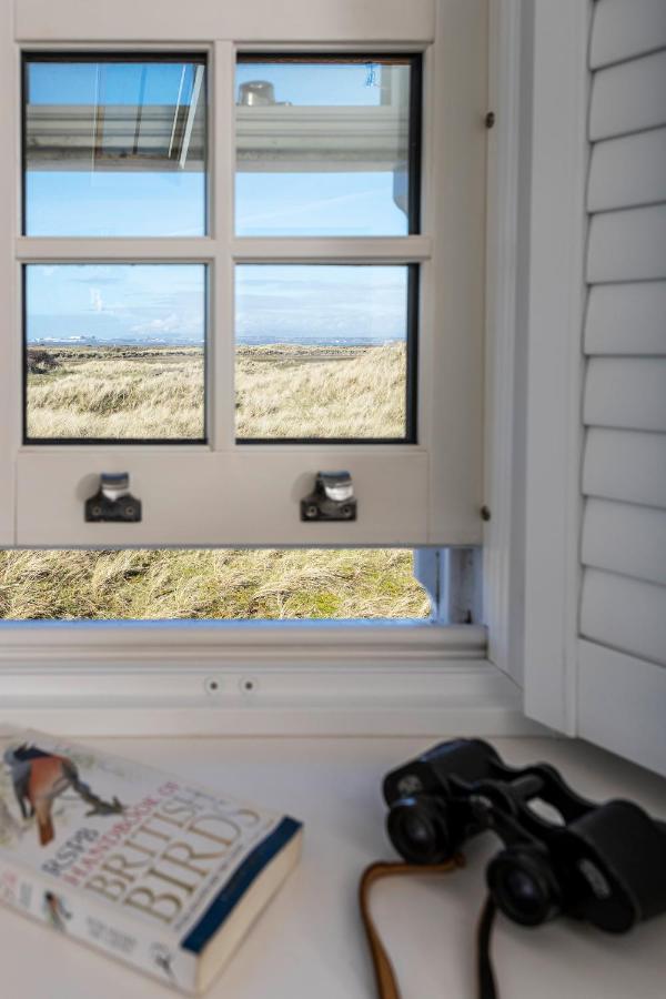 Finest Retreats - Lighthouse Cottage Rampside Eksteriør billede